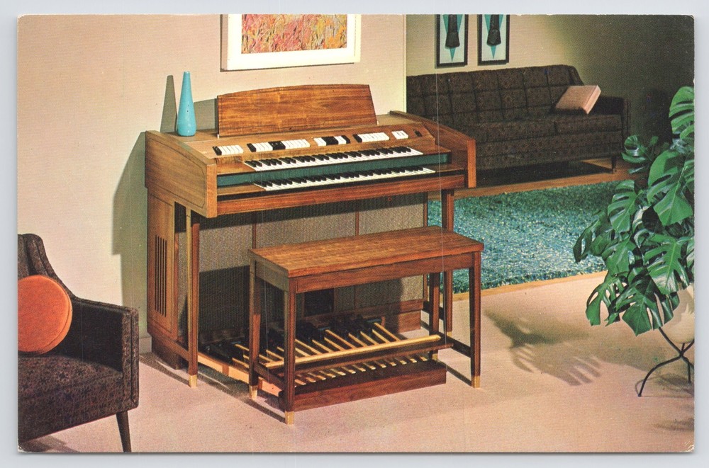 Advertising~The Conn Rhapsody Organ On Display In Home~Plastichrome~Vintage PC