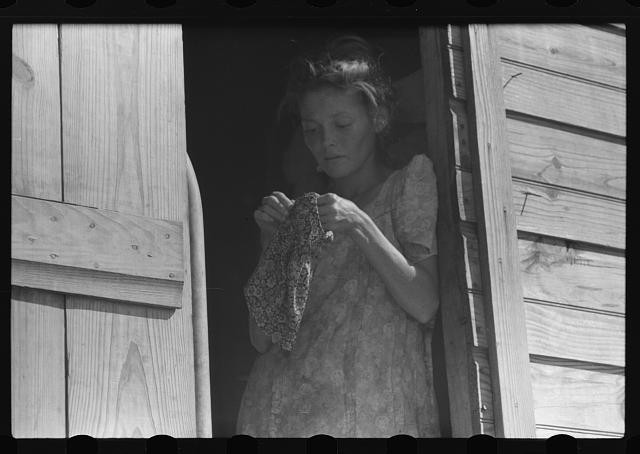 Photo:Ponce Puerto Rico 1941 Slum Resident Girl in Doorway