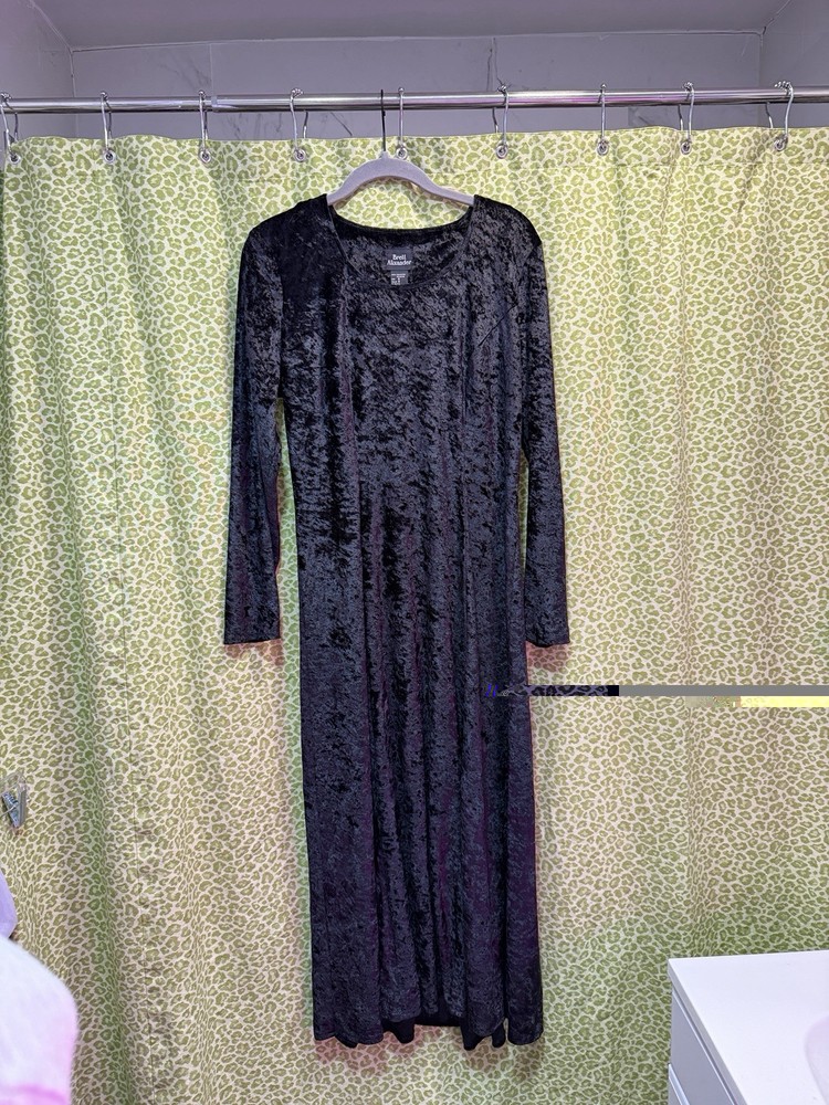 Vintage Brett Alixander Black Crushed Velvet Long Sleeve Maxi Dress Sz 8
