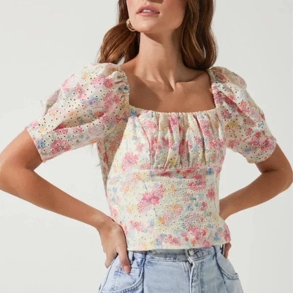 ASTR The Label Bondi Top Yellow Pink Multil Color Size XS Puff Short Sleeve