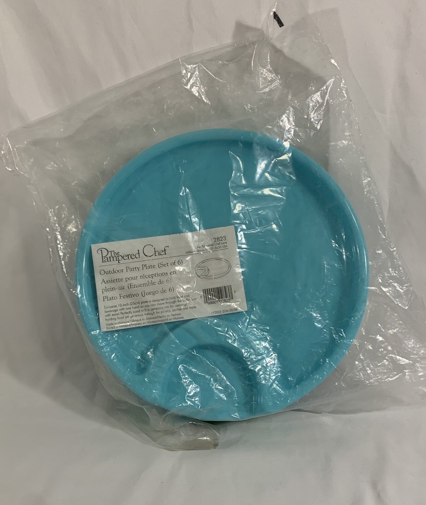 Pampered Chef 6-Piece Outdoor Party Plates Set New Sealed Blue Green Plastic Dishes