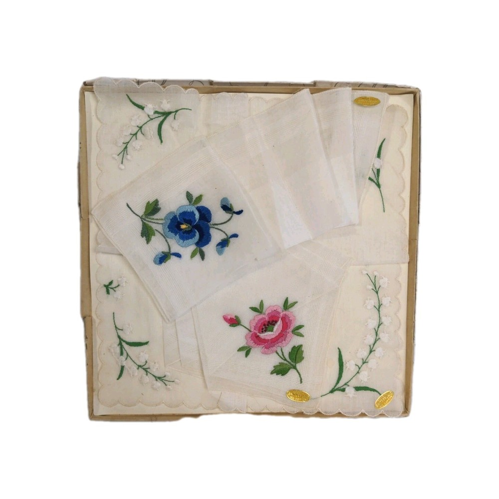 Set of 3 Embroidered Hankies Handkerchief in Box Made in Switzerland VTG
