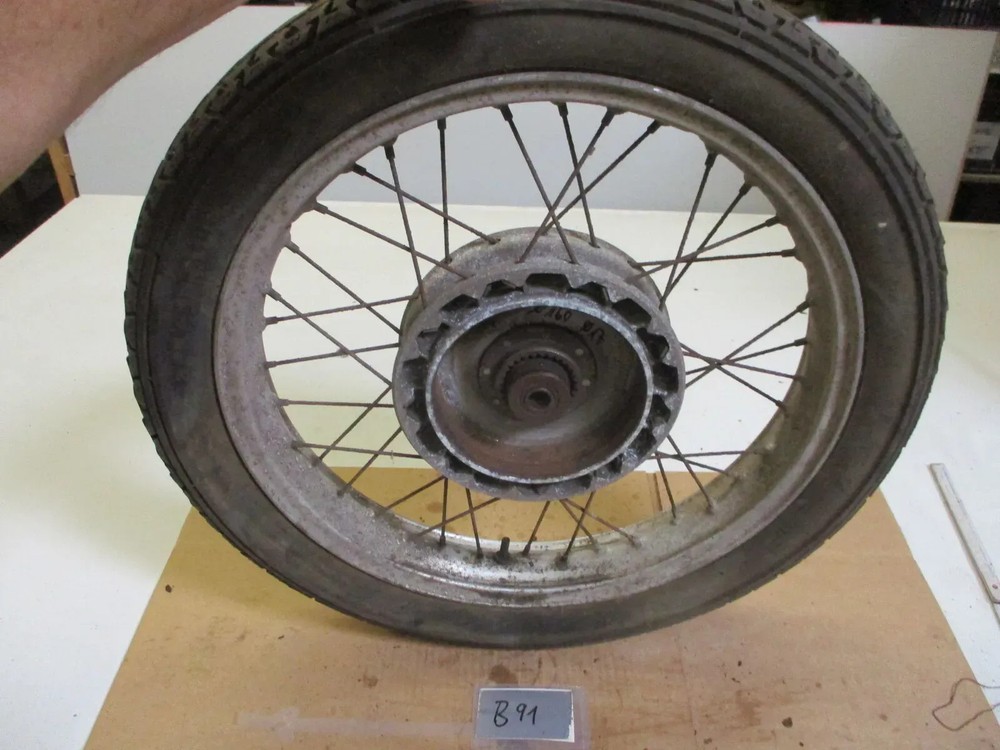 Rear Wheel Rim 3.25x18 Inch B91 BMW R25/2 R26, R27 Hub Brake Drum 160mm Spoke