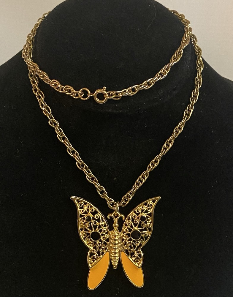 Vtg Gold Tone Metal Filigree Large Butterfly Pendant Necklace w/ Yellow Enamel