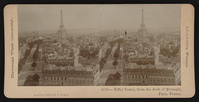 Photo:Eiffel Tower, from the Arch of Triumph, Paris, France