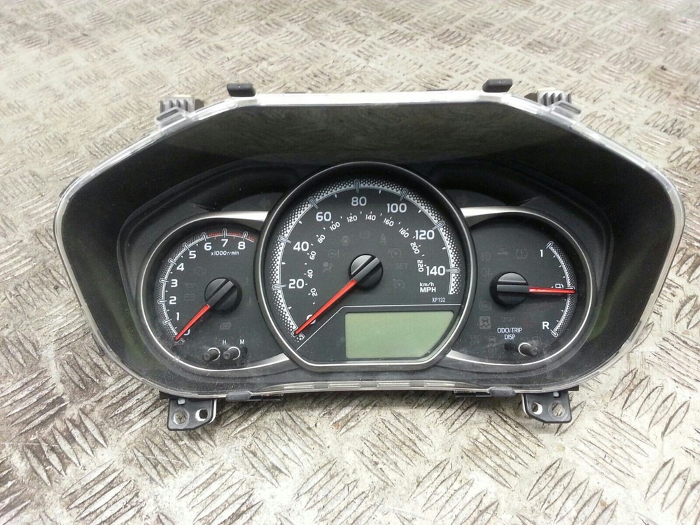 TOYOTA YARIS XP130 MK3 2015 SPEEDO INSTRUMENT CLUSTER 1.3L PETROL 838000U191