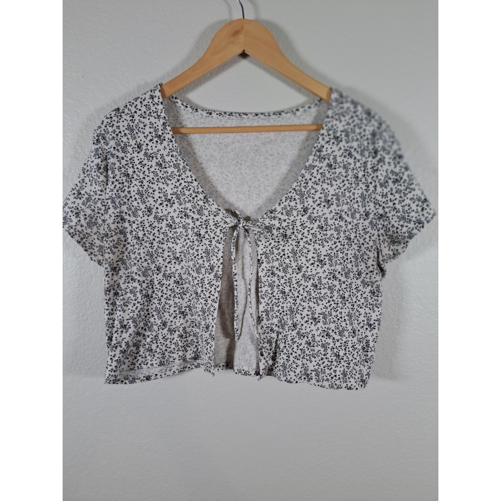 American Eagle Floral Tie Front Cropped Top White Black Short Sleeve Large