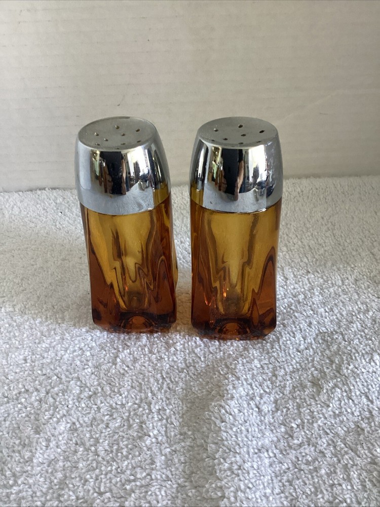 Vintage Libbey Dark Amber Glass Salt and Pepper Shakers Retro Kitchen Tableware
