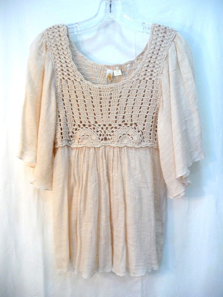 ADIVA v    Women's TOP Size Med Ivory crocheted wide sleeved