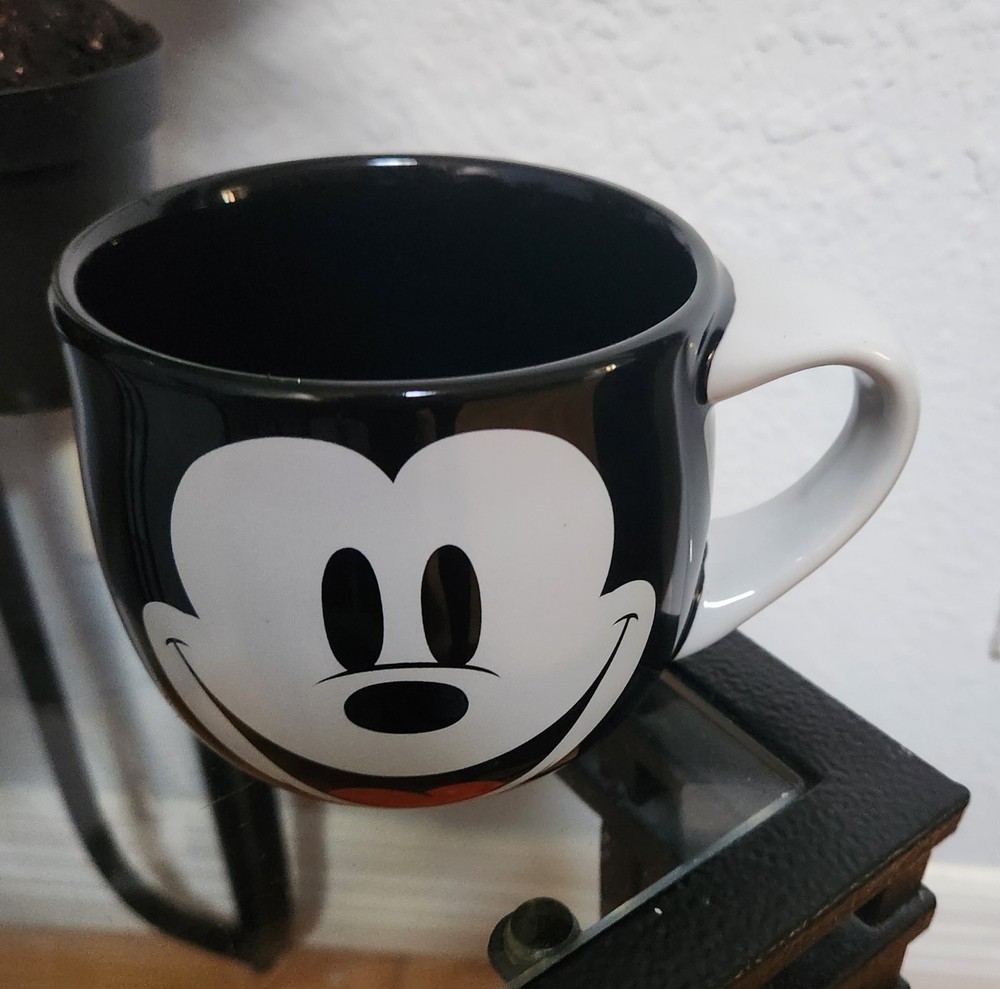 Disney Mickey Mouse Black White Face Store Exclusive  Mug/Cup 16 oz