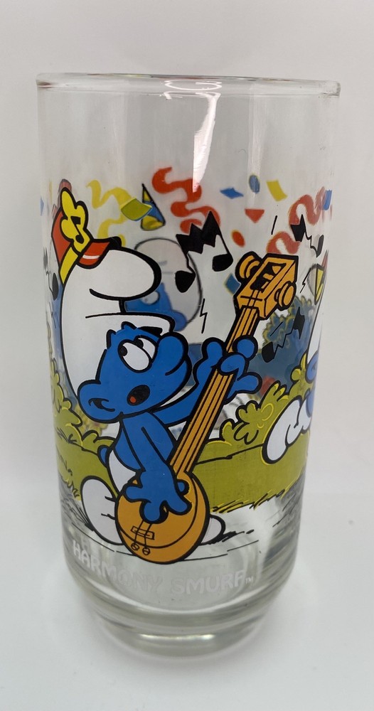Vintage 1983 Harmony Smurf Glass Hardees Wallace & Berrie Peyo Smurfs