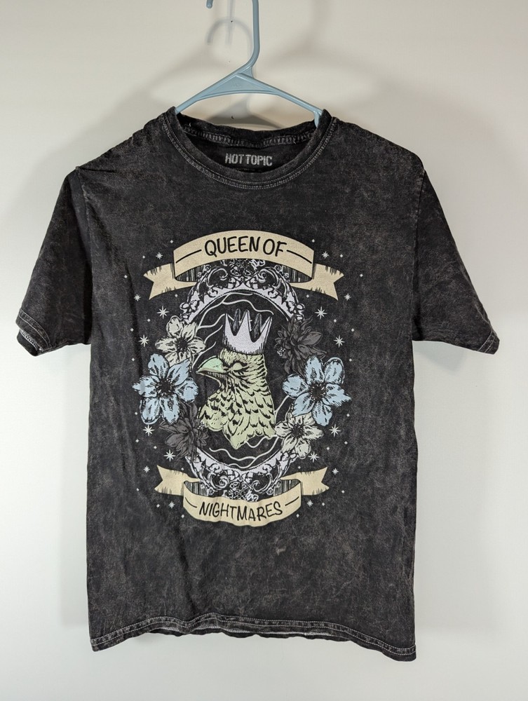 Hot Topic Queen Of Nightmares Horror Raven Skull Women's Small shirt Tee