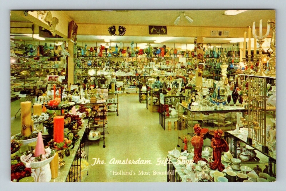 Holland MI-Michigan, Amsterdam Gift & Curio Shop Vintage Souvenir Postcard