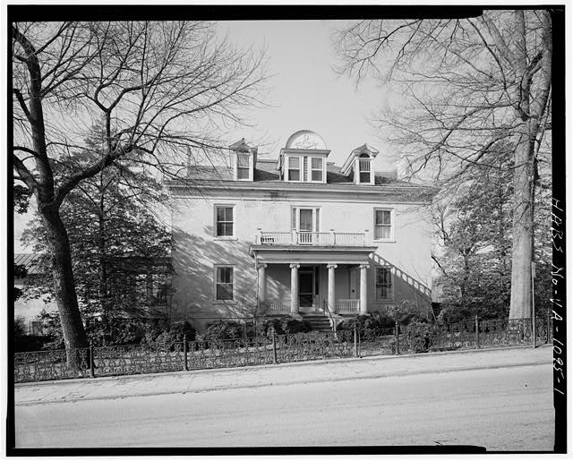 1. FRONT VIEW - Dabney-Scott-Adams House, 405 Cabell Street, Lynchburg,