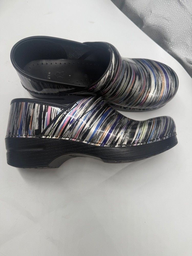 1111 Dansko Womens Professional Patent Clogs Striped Size 40 EU 9.5-10 US Medium