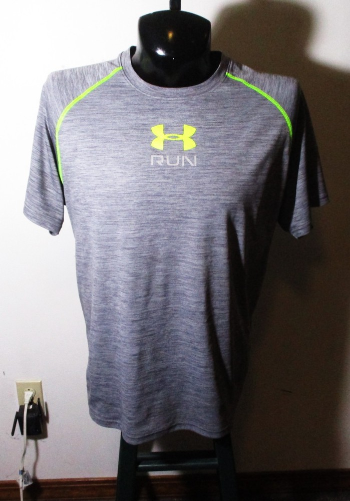 UNDER ARMOUR Gray Short Sleeve 