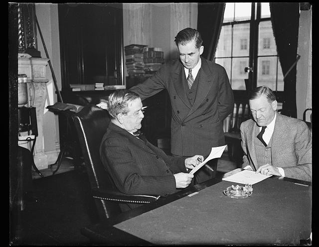 Photo:Ellison D Smith Henry A Wallace Charles McNary 1936 Meeting Office