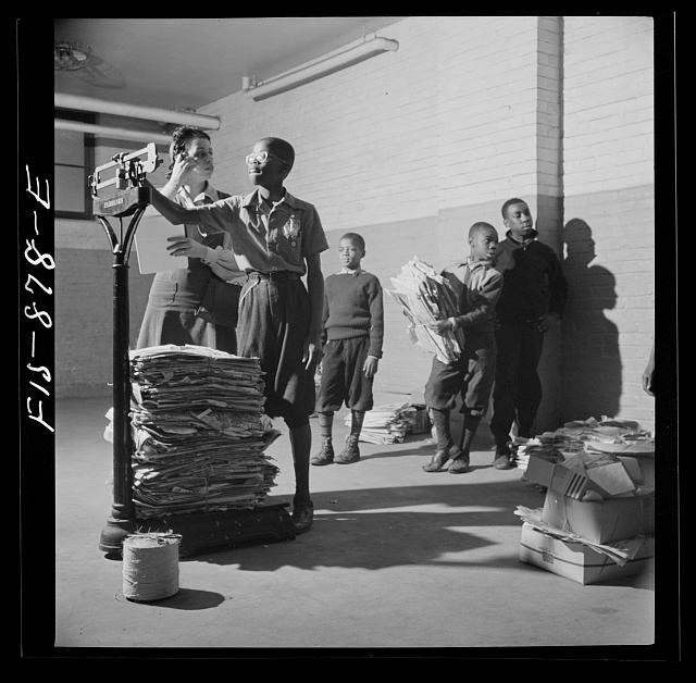 Washington DC 1942 Negro Grammar School Weighing Scrap Paper Children