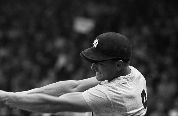 Detroit MI Portrait Roger Maris showing arm muscles as he swin- 1961 Old Photo