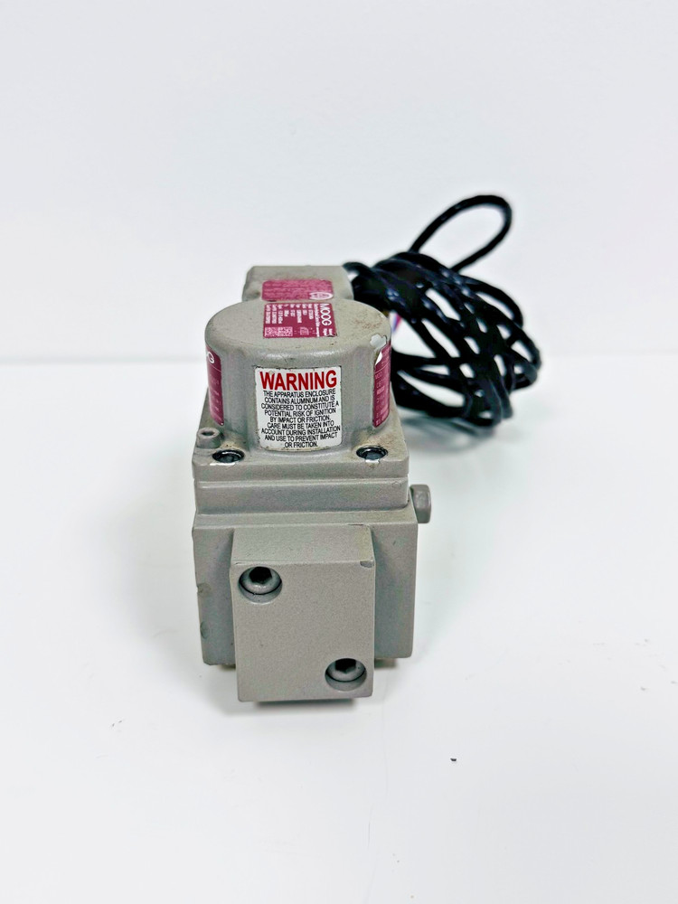 MOOG G772K240A Electro-Hydraulic Servo Valve 3000 PSI