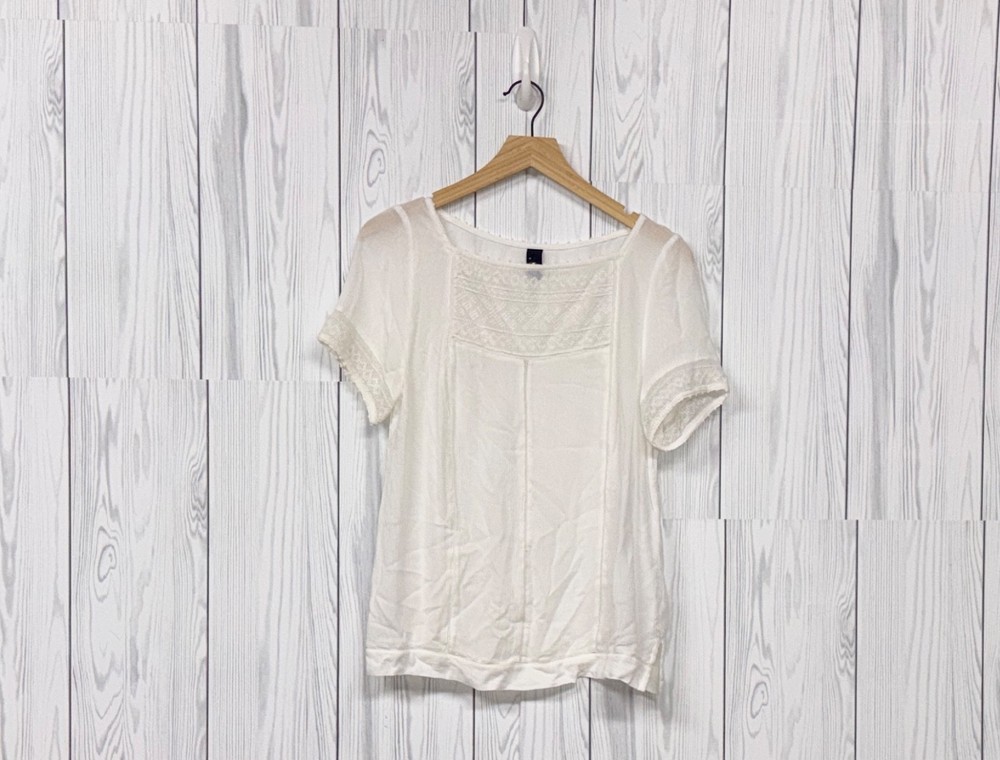 Gap top womens size medium short sleeve solid white blouse pullover basic