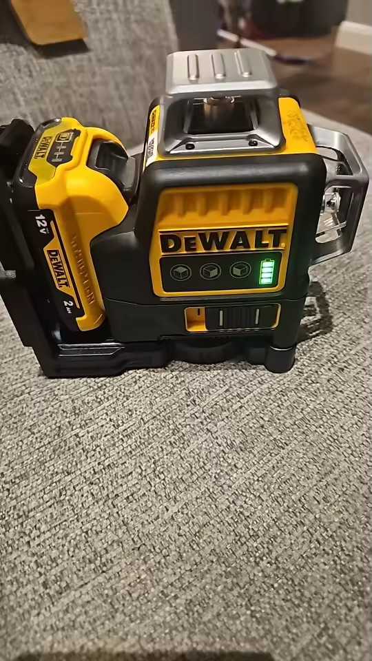 DeWalt DW089LG 12V Green Line 3 x 360 Laser Level  + Battery + Charger US Stock