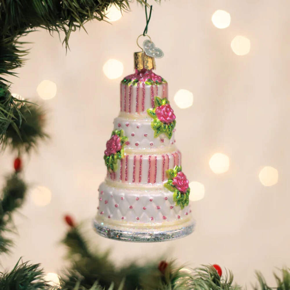 Elegant Wedding Cake Topper for a Stunning Bridal Display