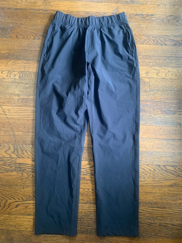 ALO Yoga Repetition Performance Pants Mens sz M Black