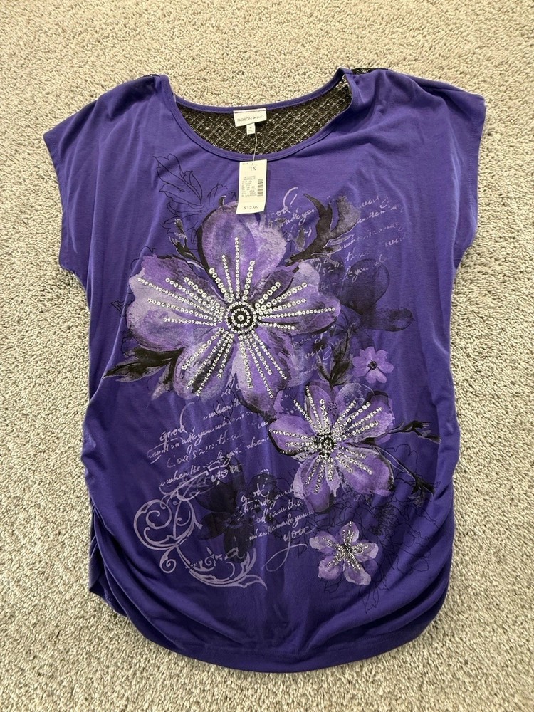 NWT Fashion Bug Women’s Blouse Size 1X Glitter Purple Short Sleeve Floral