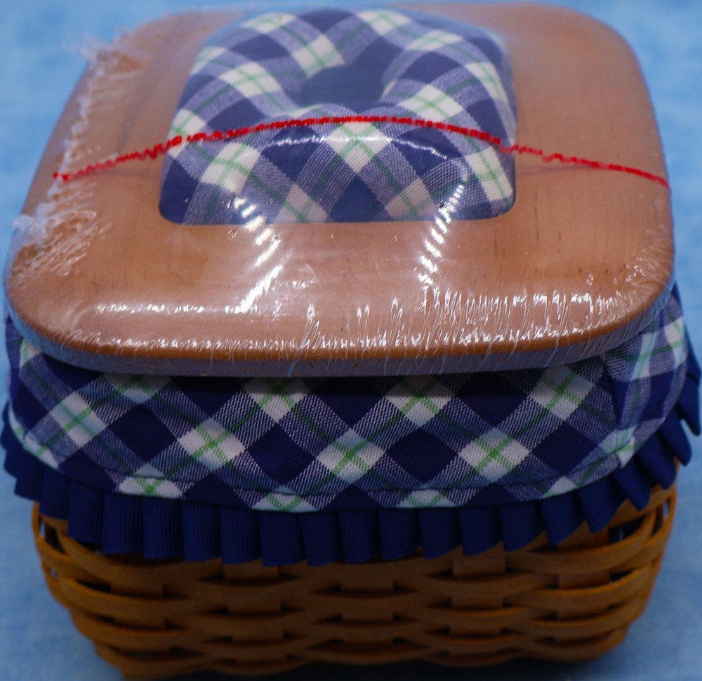 Longaberger 2004 Blue Ribbon Mending Basket 10675 Lid Liner Protectors