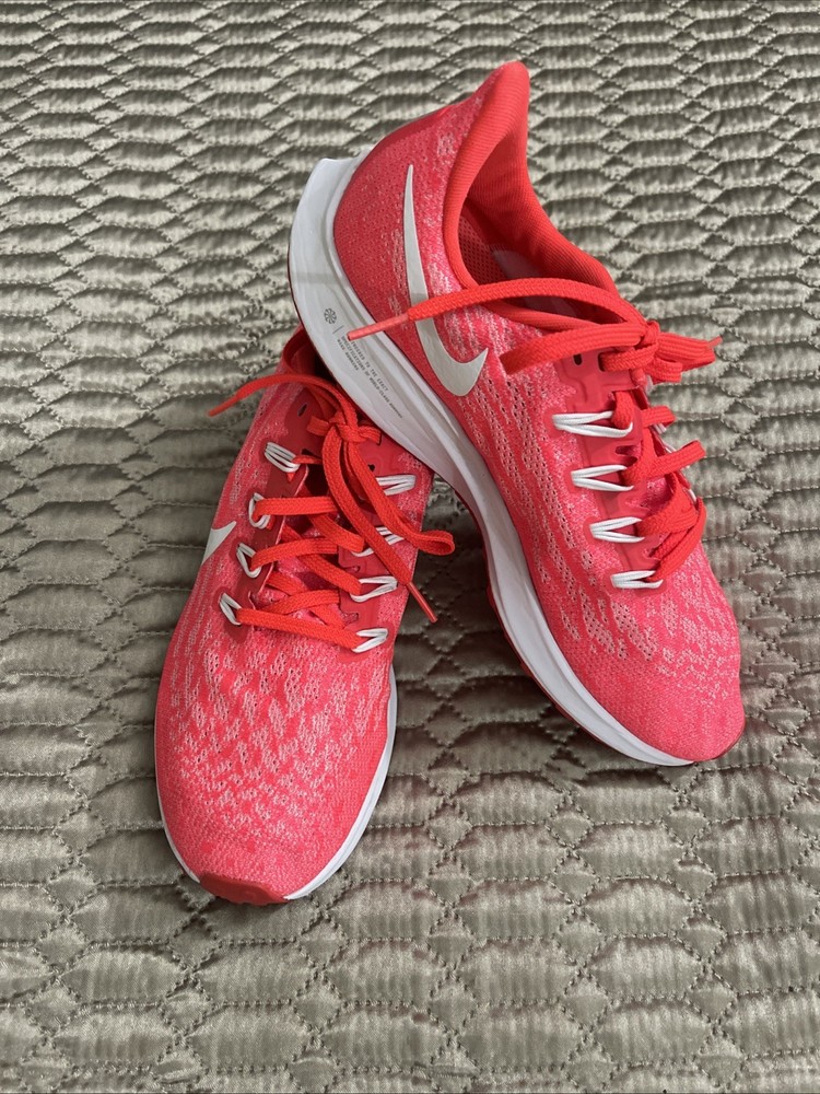 Nike Zoom Women's Running Shoes size 8.5.  Neon Orange.  Excellent Cond.