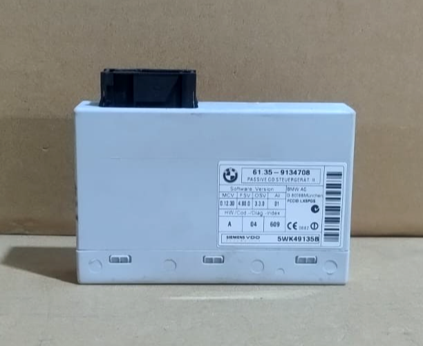 BMW E82 E88 E90 E91 E92 KEYLESS ENTRY COMFORT ACCESS MODULE P/N 9134708
