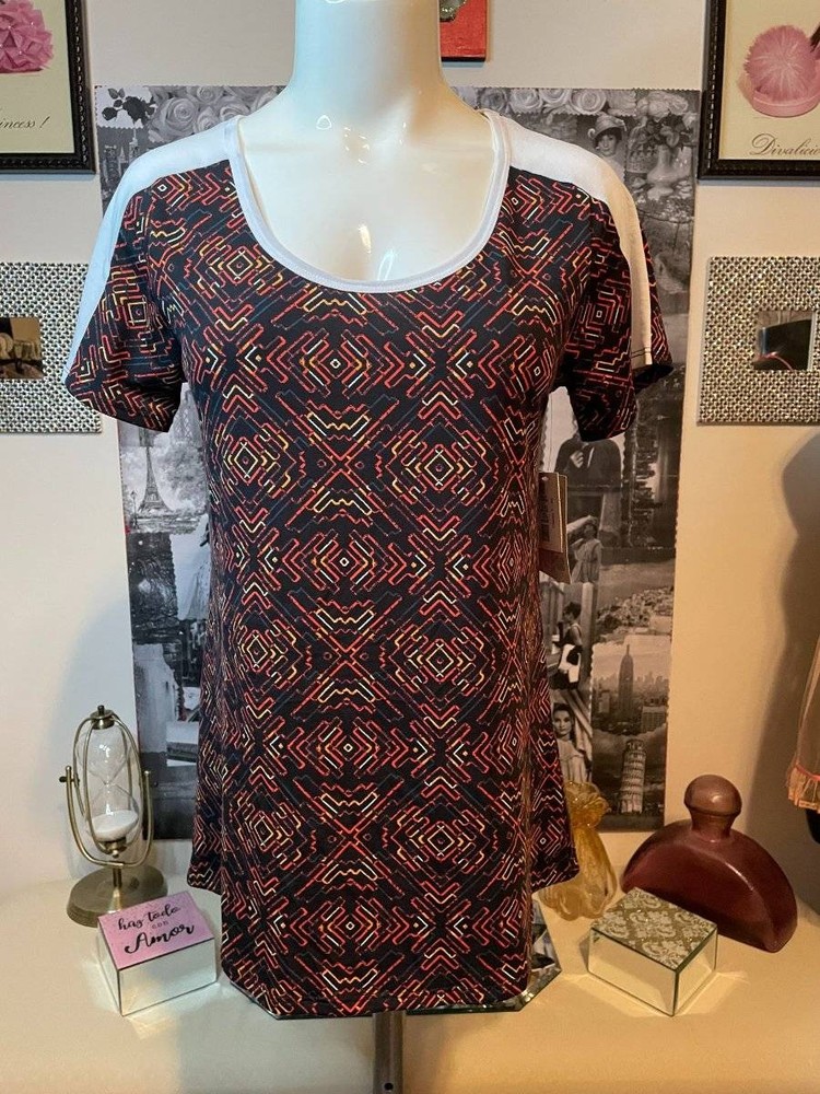 New Woman's LuLaRoe Black Multi-color Geo Pattern Hi-lo CLASSIC T Size XS