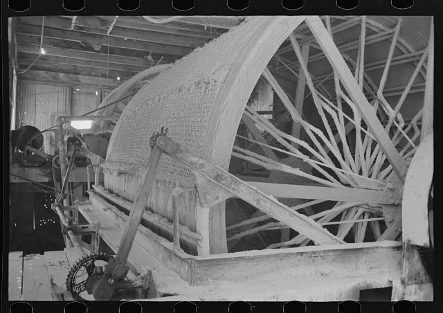 Photo:Mogollon New Mexico 1940 Rotary Vacuum Filter Gold Mine Tailings