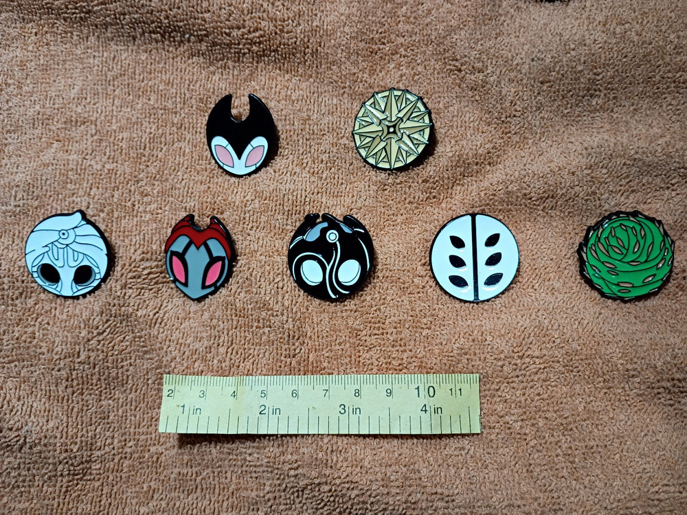 7pc Hollow Knight Pin Set - LARGE Metal Brooch Enamel Lapel Pins Silksong Hornet
