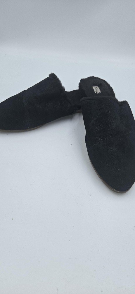 TOMS Jade Shoes Womens Size 8.5 Black Metallic Suede Mule Slip On Flats Faux Fur