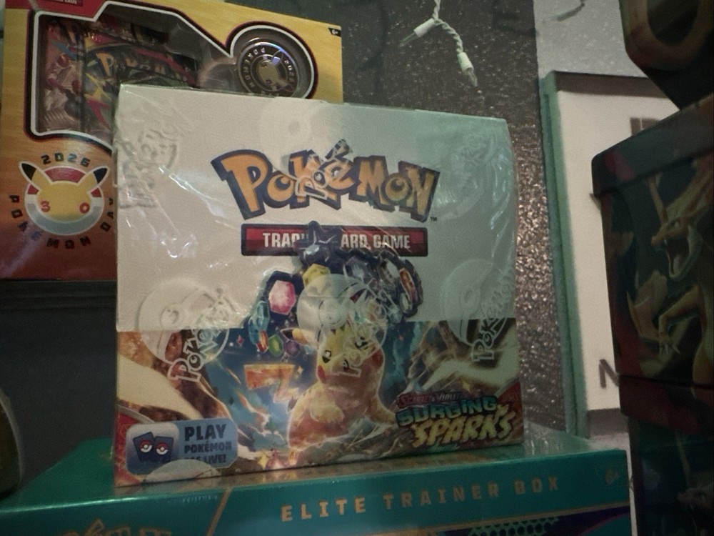 Pokémon Scarlet & Violet Surging Sparks Booster Box Nintendo English