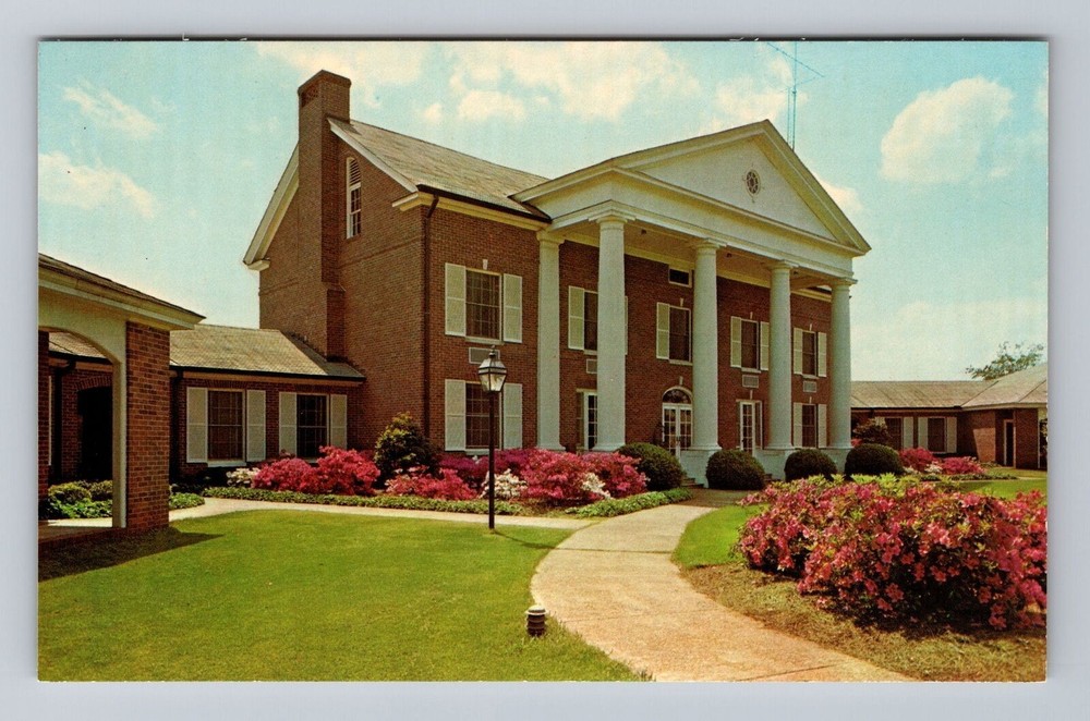 Perry GA-Georgia Quality Inn Perry Azaleas in Bloom Vintage Postcard