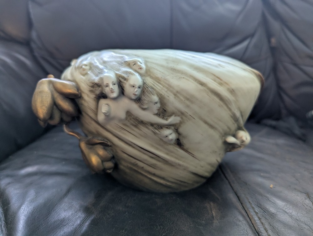 amphora art nouveau Pottery