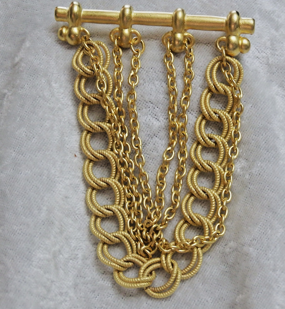 Vintage Gold Tone Metal Bar Brooch With Dangles