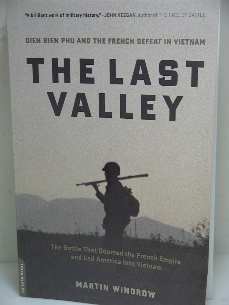 The Last Valley Paperback Book by Martin Windrow Very Good Condition