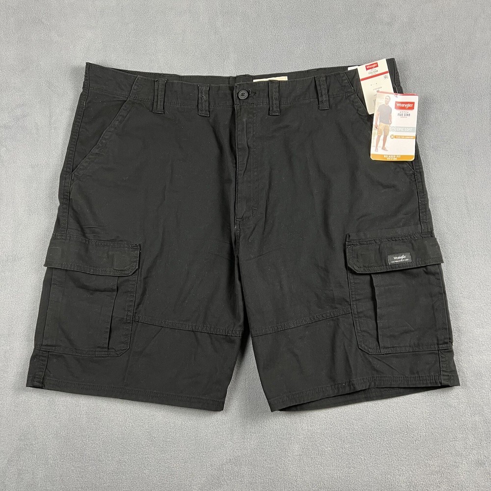 NWT Wrangler Men's Cargo Outdoor Shorts Size 46 Black Stretch Relaxed Fit