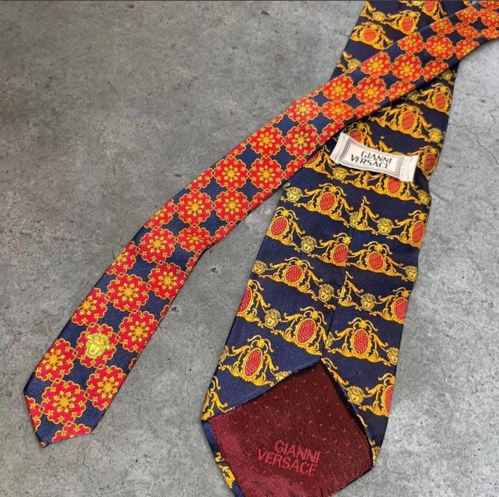 Gianni Versace 100% Silk Patterned Tie Size One Size