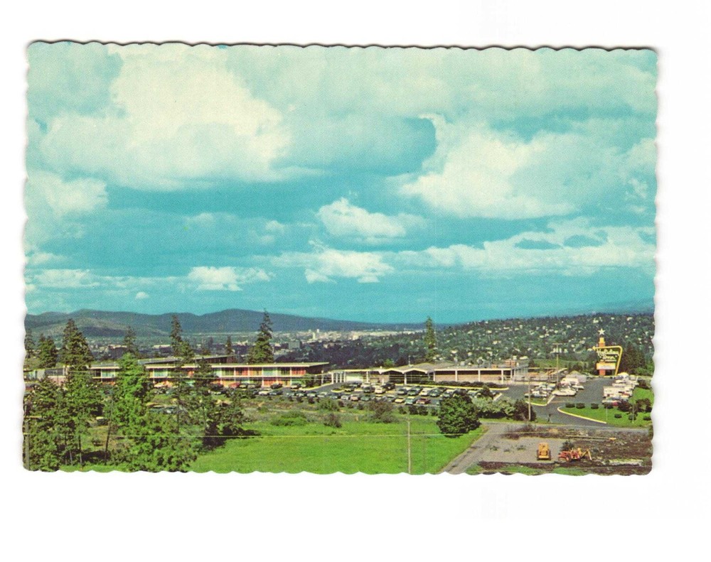 Holiday Inn Spokane WA Vintage postcard unposted