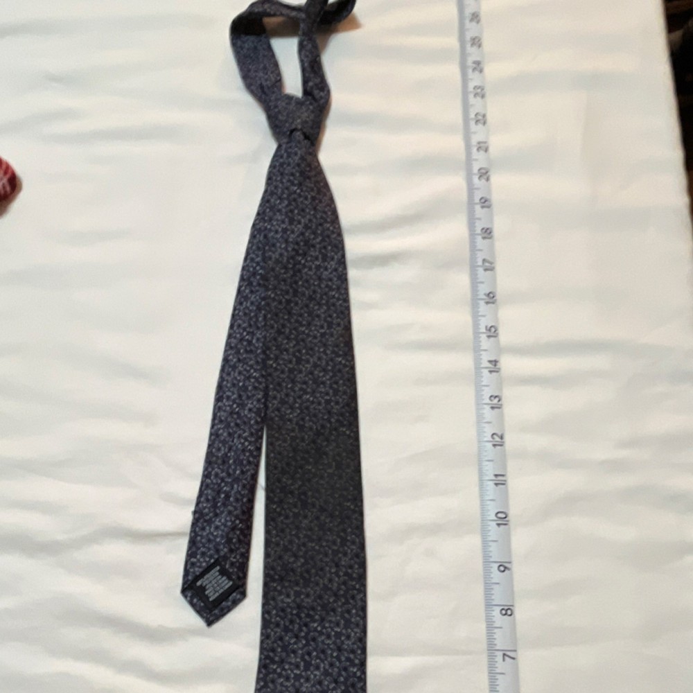 Van Heusen Navy Geometric Men's Tie 100% Polyester Classic One Size