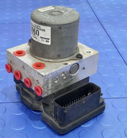 2011-2013 Kia Sorento ABS Anti-Lock Brake Pump Assembly 2.4L 3.5L OEM