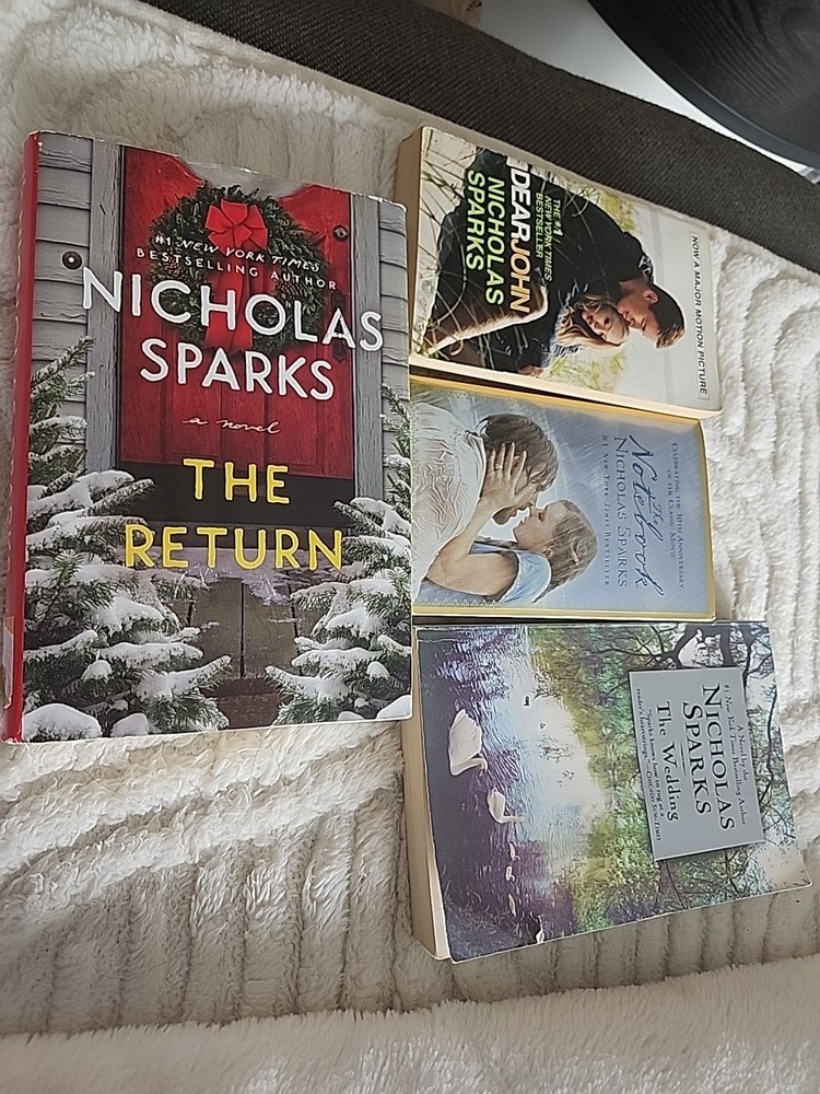 Nicholas Sparks Books Lot of 3 Romance paperback Novels ,1 Hardcover.