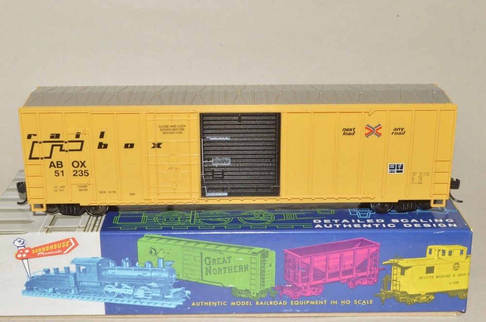 HO scale Roundhouse Railbox ABOX 50' combo door modern box car train MW KD's