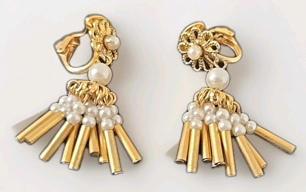Vintage Coro Faux Pearl Chandelier Adjustable Clip On Earrings 1950s