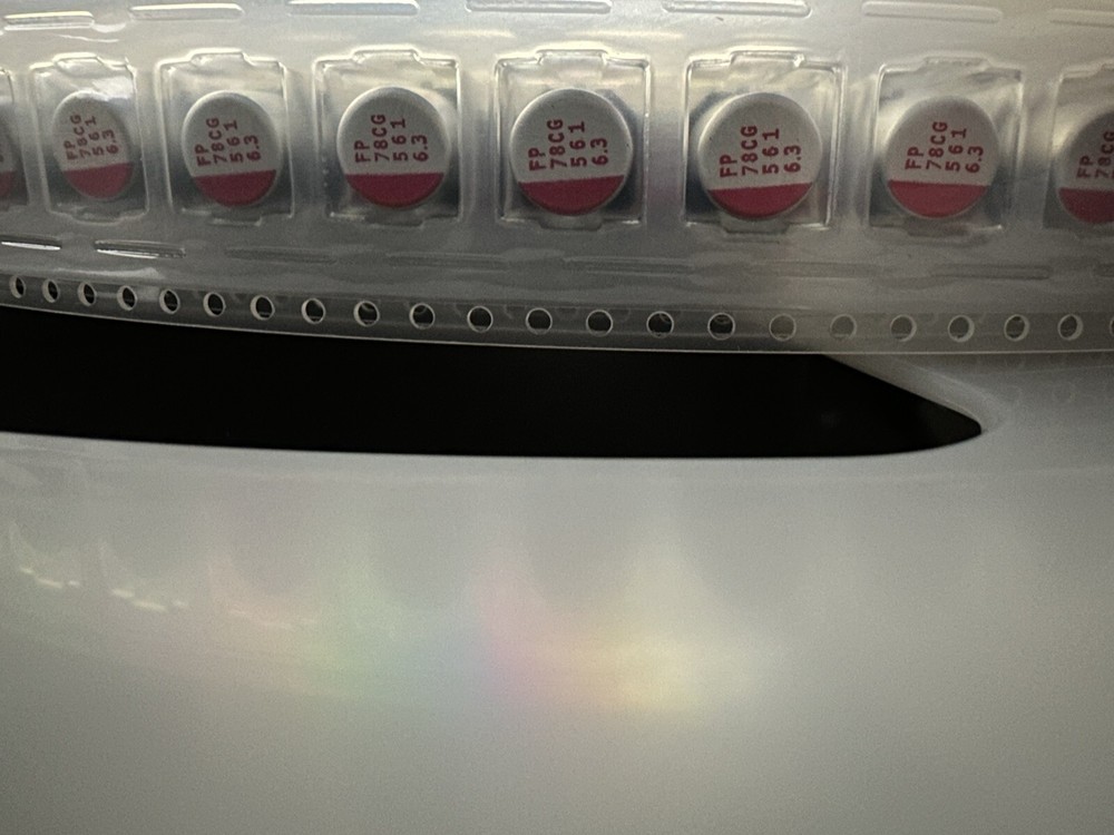 25PCS FP-6R3ME561M-HAR 560uF 6.3V 8x7.7mm Low ESR Polymer Capacitor